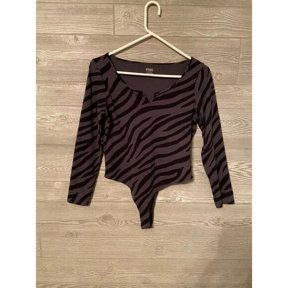 PINK Victoria's Secret Zebra Print Long Sleeve Bodysuit Top Gray Black - Picture 1 of 3